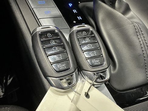 Certified 2023 Hyundai Elantra SEL w/ Preferred Accessory Package FWD image 25