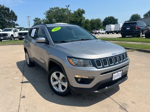 Used 2019 Jeep Compass Latitude AWD/4WD image 10