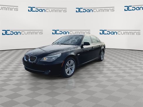 Used 2010 BMW 528i Sedan image 4