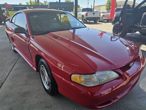 Used 1998 Ford Mustang Coupe RWD image 8
