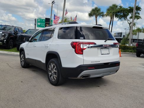 Used 2023 GMC Acadia SLE w/ Driver Convenience Package FWD image 7
