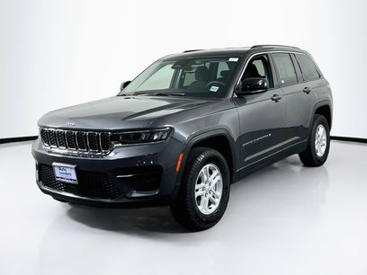 Used 2023 Jeep Grand Cherokee Laredo w/ Luxury Tech Group I