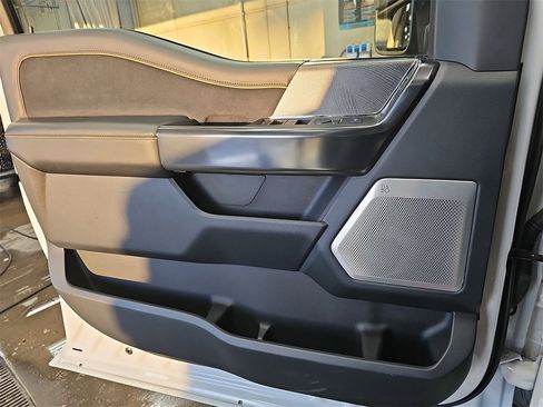 Used 2024 Ford F350 Platinum image 26