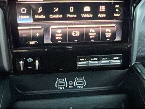 New 2025 RAM 2500 Laramie image 30