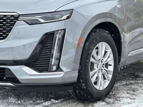 Certified 2025 Cadillac XT6 Luxury AWD/4WD image 6