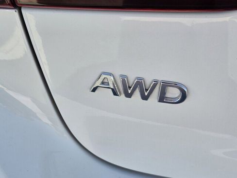 Used 2023 INFINITI Q50 Luxe image 32