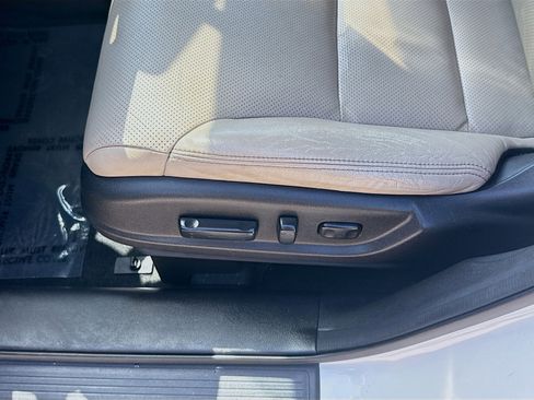 Used 2015 Honda CR-V EX-L image 18
