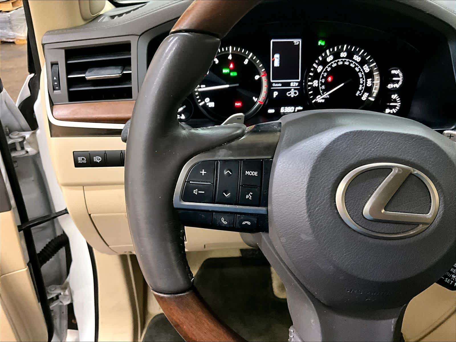 Used 2019 Lexus LX 570 4WD w/ Luxury Package image 22