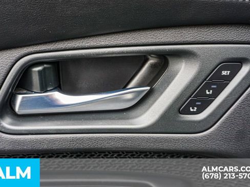 Used 2024 Nissan Ariya FWD image 49