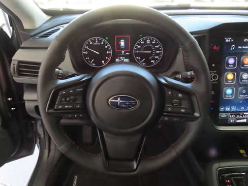 Used 2026 Subaru Crosstrek 2.5i Limited AWD/4WD image 15