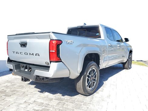 Used 2024 Toyota Tacoma TRD Sport image 6
