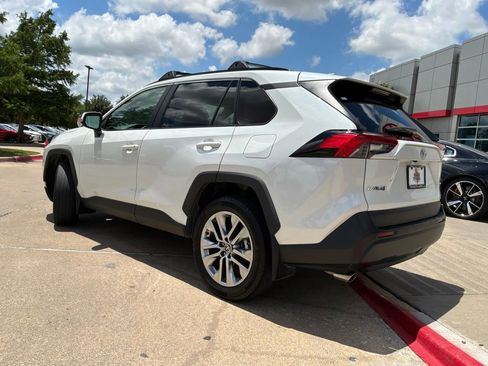 Used 2024 Toyota RAV4 XLE Premium FWD image 8