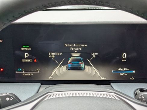 New 2026 Nissan Leaf SV+ w/ Floor Mat Package (SV+) FWD image 16