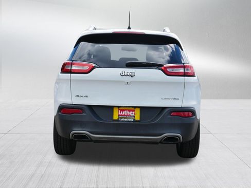 Used 2016 Jeep Cherokee Limited AWD/4WD image 6