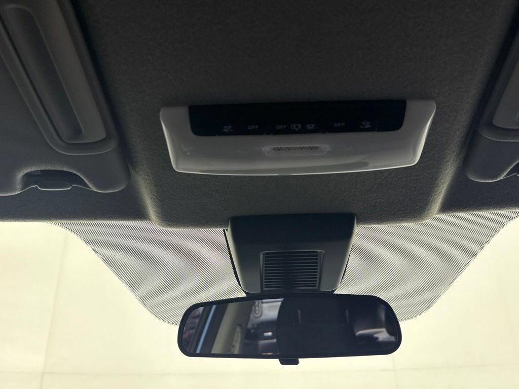 Used 2024 Nissan Kicks S FWD image 30