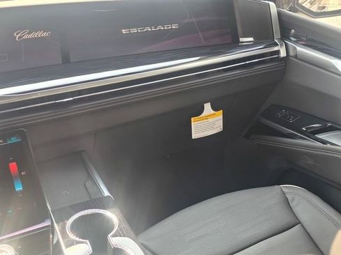 New 2026 Cadillac Escalade Sport w/ Touring Package AWD/4WD image 20