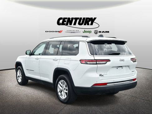 Used 2022 Jeep Grand Cherokee L Laredo w/ Luxury Tech Group I AWD/4WD image 6