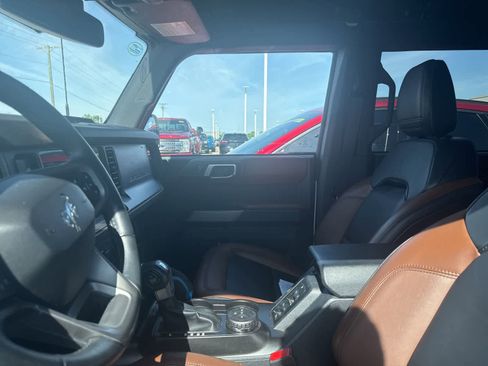 Used 2023 Ford Bronco Outer Banks AWD/4WD image 31