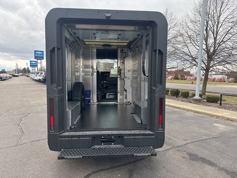 New 2025 Chevrolet Brightdrop 400 w/ Battery Pack, Max Range image 17