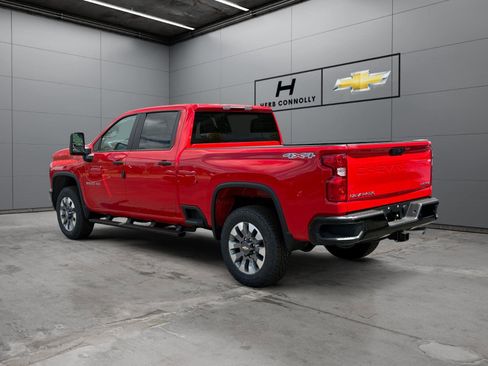 New 2026 Chevrolet Silverado 2500 Custom w/ Custom Value Package AWD/4WD image 3
