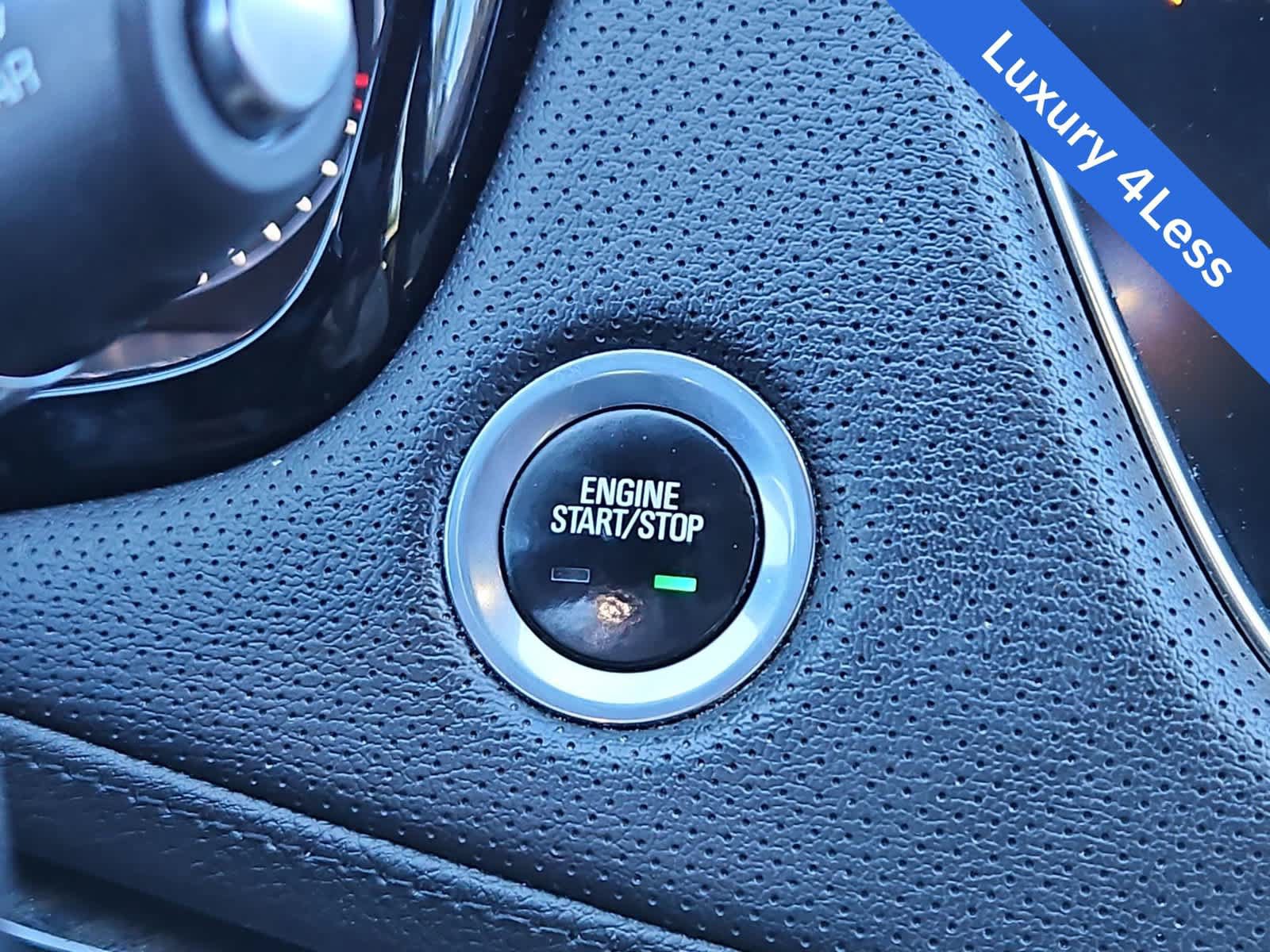 Used 2018 Cadillac XT5 FWD image 24