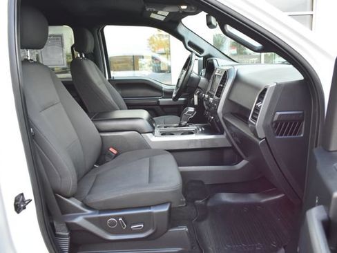 Used 2018 Ford F150 XLT w/ Equipment Group 302A Luxury AWD/4WD image 43