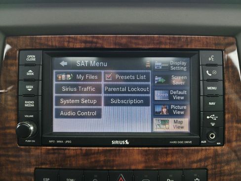 Used 2008 Jeep Commander Limited w/ Trailer Tow Group IV AWD/4WD image 40