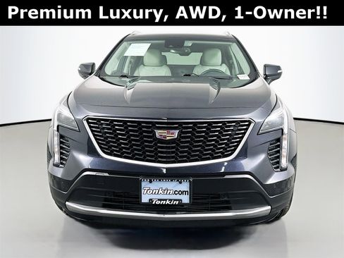 Used 2023 Cadillac XT4 Premium Luxury image 2