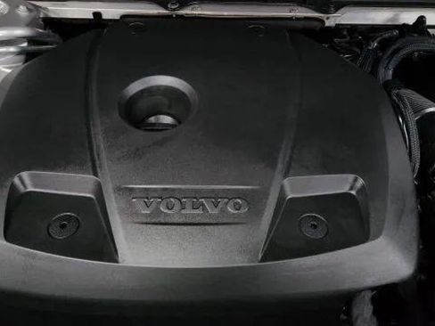 Used 2018 Volvo XC90 T5 Momentum w/ Convenience Package AWD/4WD image 47