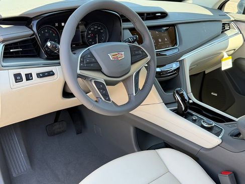 New 2026 Cadillac XT5 Premium Luxury w/ Driver Assist Package AWD/4WD image 19