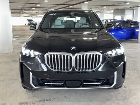 Used 2024 BMW X5 sDrive40i w/ Parking Assistance Package RWD image 3