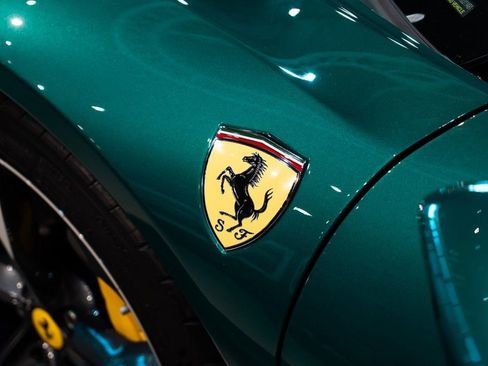 Used 2024 Ferrari SF90 Spider Base image 12