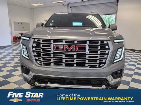 New 2026 GMC Yukon Denali w/ Denali Reserve Package AWD/4WD image 2