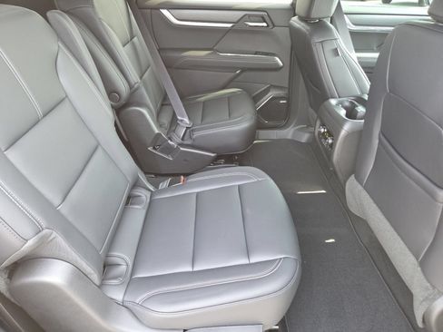New 2026 GMC Acadia Elevation w/ Elevation Premium Package FWD image 25