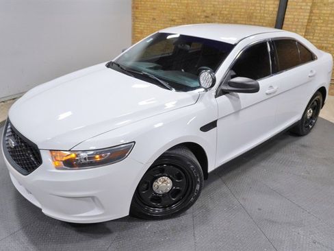Used 2017 Ford Taurus Police Interceptor AWD w/ Ready For The Road Package image 2