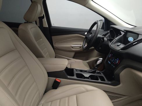 Used 2019 Ford Escape SEL image 21