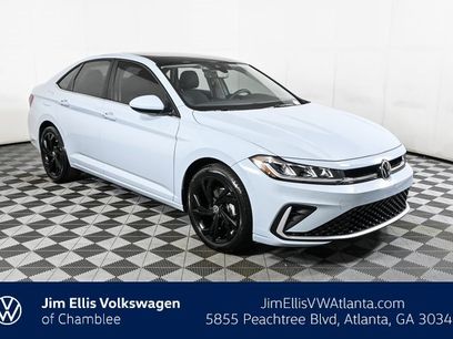 New 2025 Volkswagen Jetta SE