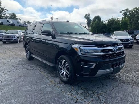 Used 2024 Ford Expedition Max Limited AWD/4WD image 2