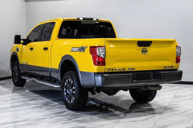 Used 2017 Nissan Titan PRO-4X w/ Pro-4x Convenience Package AWD/4WD image 11