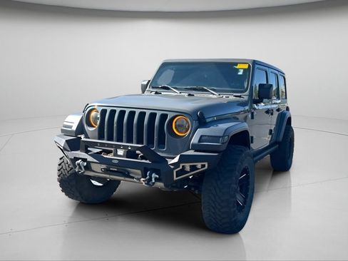 Used 2019 Jeep Wrangler Unlimited Sport S AWD/4WD image 9