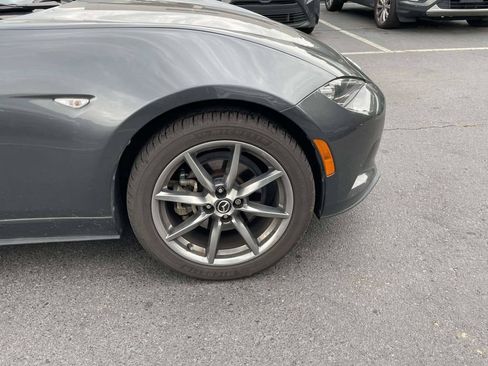 Used 2022 MAZDA MX-5 Miata RF Grand Touring RWD image 10