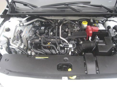 Used 2022 Nissan Sentra SV w/ Trunk Package image 13