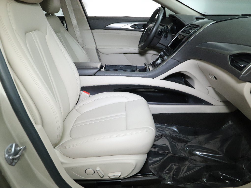 Used 2017 Lincoln MKZ Premiere FWD image 32