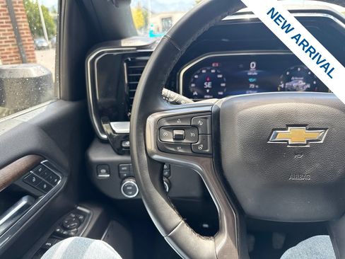 Used 2024 Chevrolet Silverado 2500 High Country w/ Technology Package AWD/4WD image 25