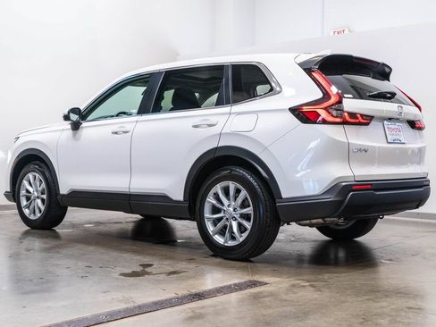Used 2025 Honda CR-V EX image 7