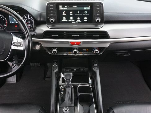 Used 2021 Kia Telluride S FWD image 18
