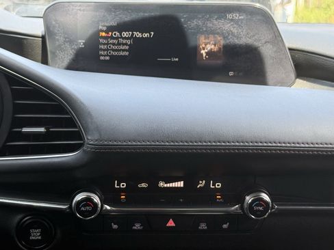 Used 2019 MAZDA MAZDA3 Back Up Cam, Easy Financing, C image 22