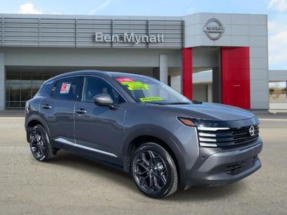 Certified 2025 Nissan Kicks SR