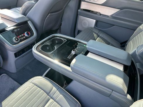 Used 2018 Lincoln Navigator Black Label image 13