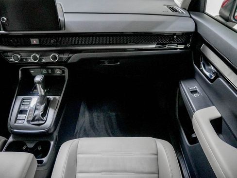 Certified 2025 Honda CR-V EX-L image 30